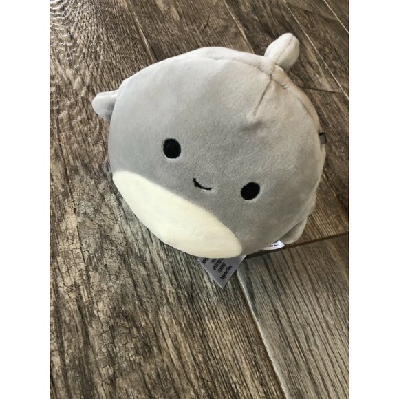 Squishmallow Gordon Gray Shark 6" Fins Closed Mouth No Teeth Stuffed Plush Toy - Picture 1 of 9
